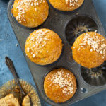 Muffinki z masłem orzechowym i dżemem